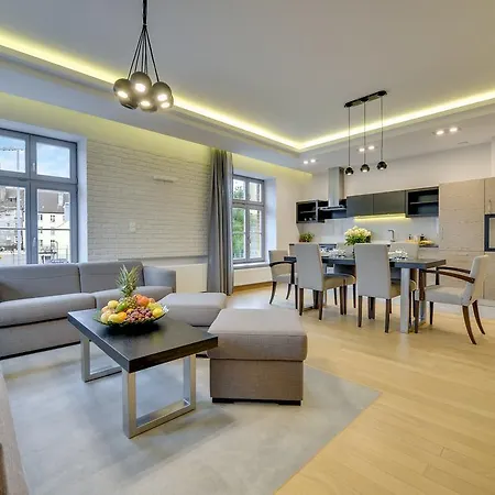 Flatinfo Old Town Prime Location Apartment *
