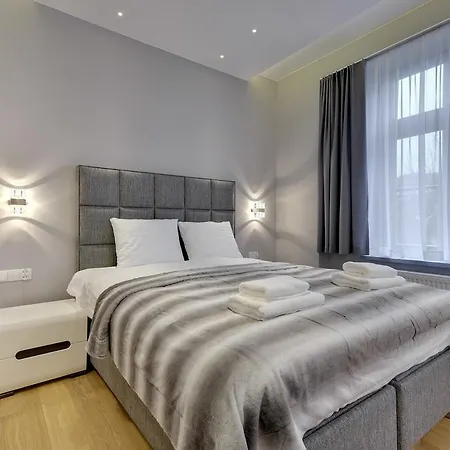 Apartamento Flatinfo Old Town Prime Location